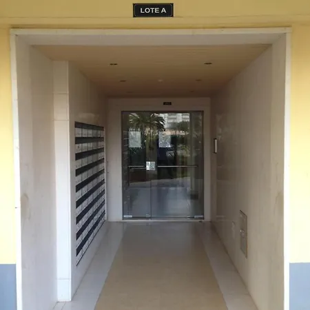 3h Terrace B - Casas & Papeis * Armacao de Pera